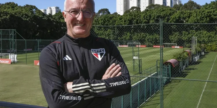 Dorival Jr. deixa jogador de lado e craque pode deixar o São Paulo nos próximos dias