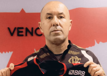 Leonardo Jardim faz pedido e Flamengo abre mão de receber R$ 116 milhões
