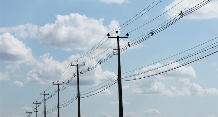 Brasil aparece entre os países com energia mais cara em estudo que compara 138 nações