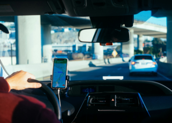 Uber corta milhares de empregos anos depois de uma das maiores crises da empresa