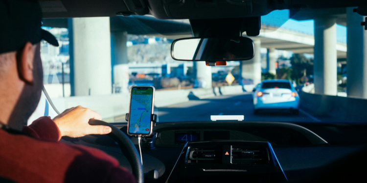 Uber corta milhares de empregos anos depois de uma das maiores crises da empresa