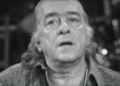 Vinicius de Moraes sobre o amor: “Que o amor seja o fio que costura todos os seus anos, tornando a vida um bordado bonito”