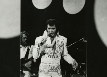 Por US$ 102 mil, Elvis Presley comprou em 1957 a casa que se tornaria um dos lugares mais famosos dos EUA