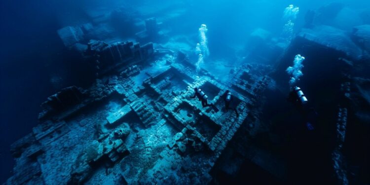 Toneladas de mercúrio mantidas em submarino afundado há 81 anos criam dilema ambiental na Noruega