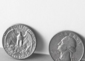 Moedas de prata da época romana revelam antigo tesouro encontrado durante escavações na Alemanha