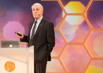 David Gross, vencedor do Prêmio Nobel de Física: “As chances da humanidade viver mais 50 anos são muito baixas”