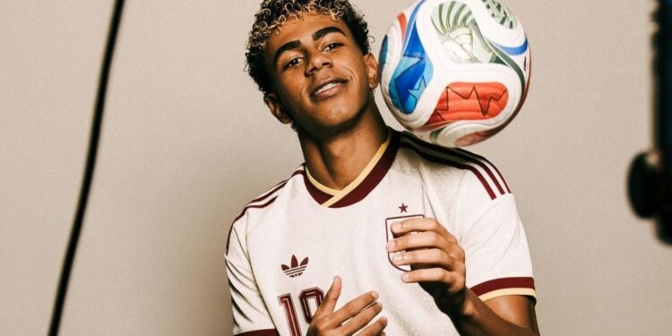 Lamine yamal diz merece bola