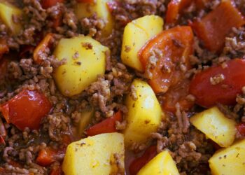 Carne moída batata vira almoço