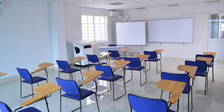 Escola criada esposa mark zuckerberg