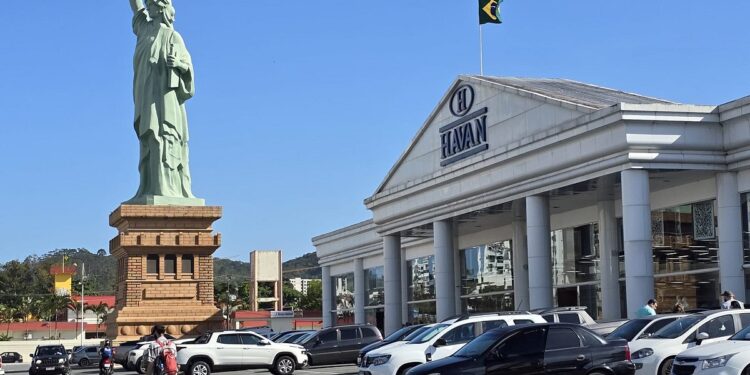 Funcionário havan cria mil clientes