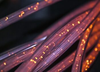 Fim fibra óptica brasil tecnologia