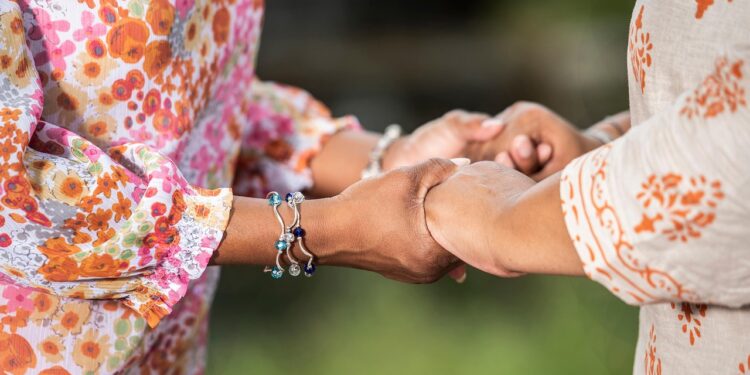 Formigamento mãos várias causas sinal