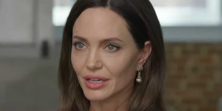 Angelina jolie comprou terras camboja