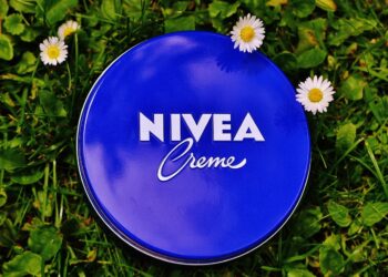 Nivea latinha azul clássico hidratação