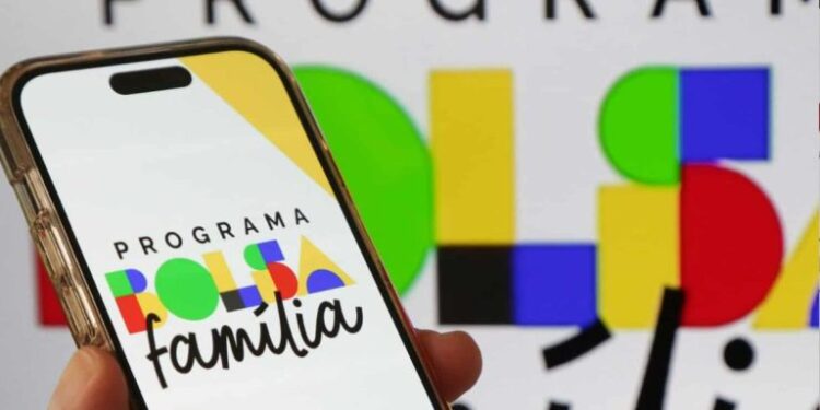 Parcelas do Bolsa Família podem ser consultados sem precisar sair de casa