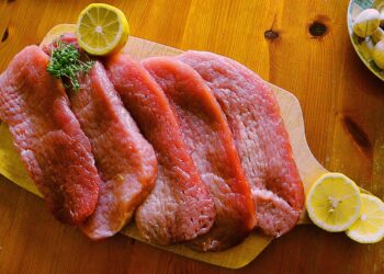 Erro guardar carne geladeira espalhar