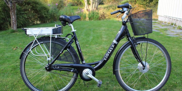 Começa multar motos bicicletas elétricas