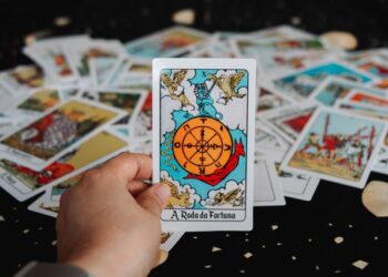 Cinco signos entram em setembro diante de mudanças importantes, segundo a astrologia
