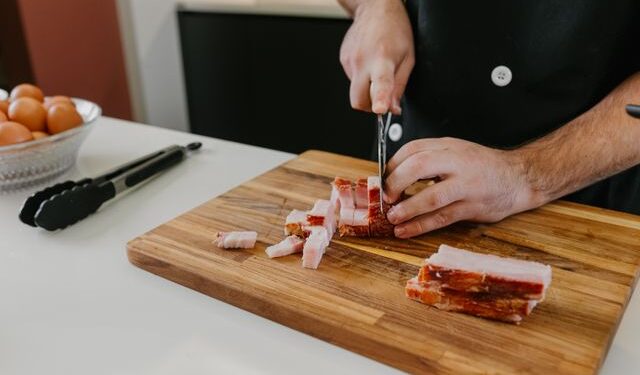Receitas com bacon para transformar alimento queridinho no Brasil