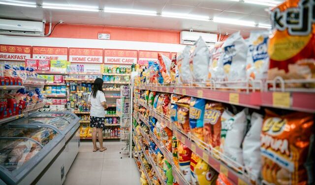 Um feriado fará supermercados e shoppings fecharem em todo o país