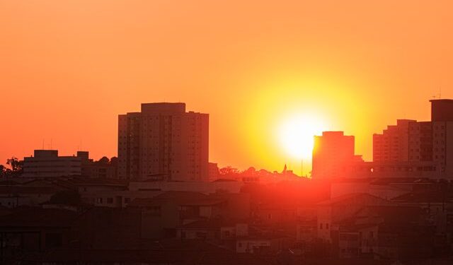 Calor não acabou: Brasil pode ter pelo menos seis ondas de calor até dezembro