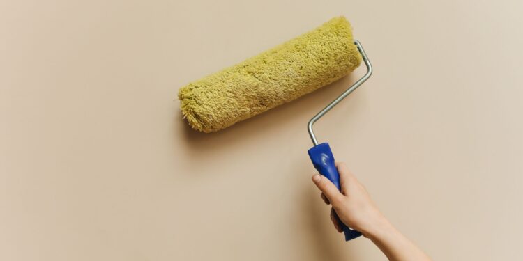 Nova tendência de decoração que começa a substituir o verde-sálvia e o terracota nas paredes
