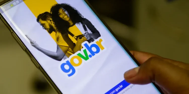Celular ganha função que permite acessar a nova identidade mesmo longe do atendimento presencial