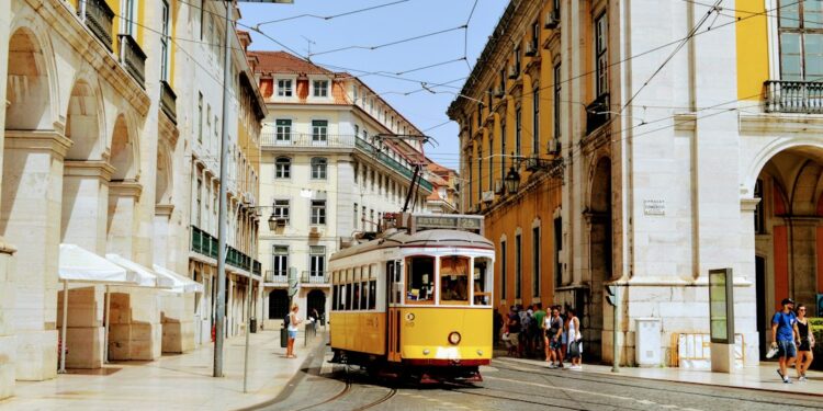 Portugal oferece refeições hospedagem trabalhar