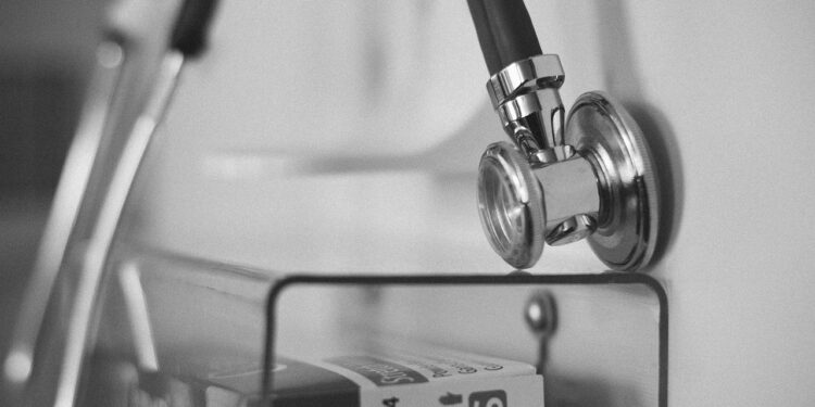 Professor medicina aposentado usou inteligência