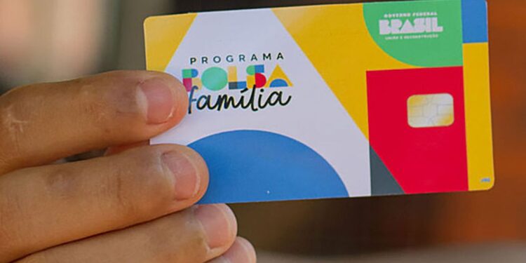 Trabalhador continuar recebendo bolsa família