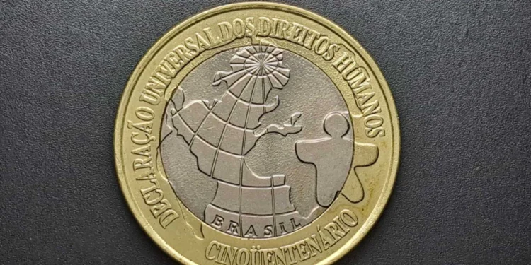 Moeda de 1998 que deve estar na sua carteira pode ser vendida por R$ 1.100