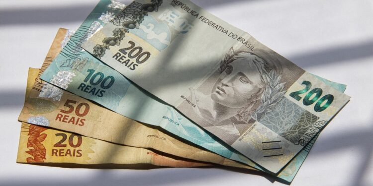 Erros declaração imposto renda fizeram