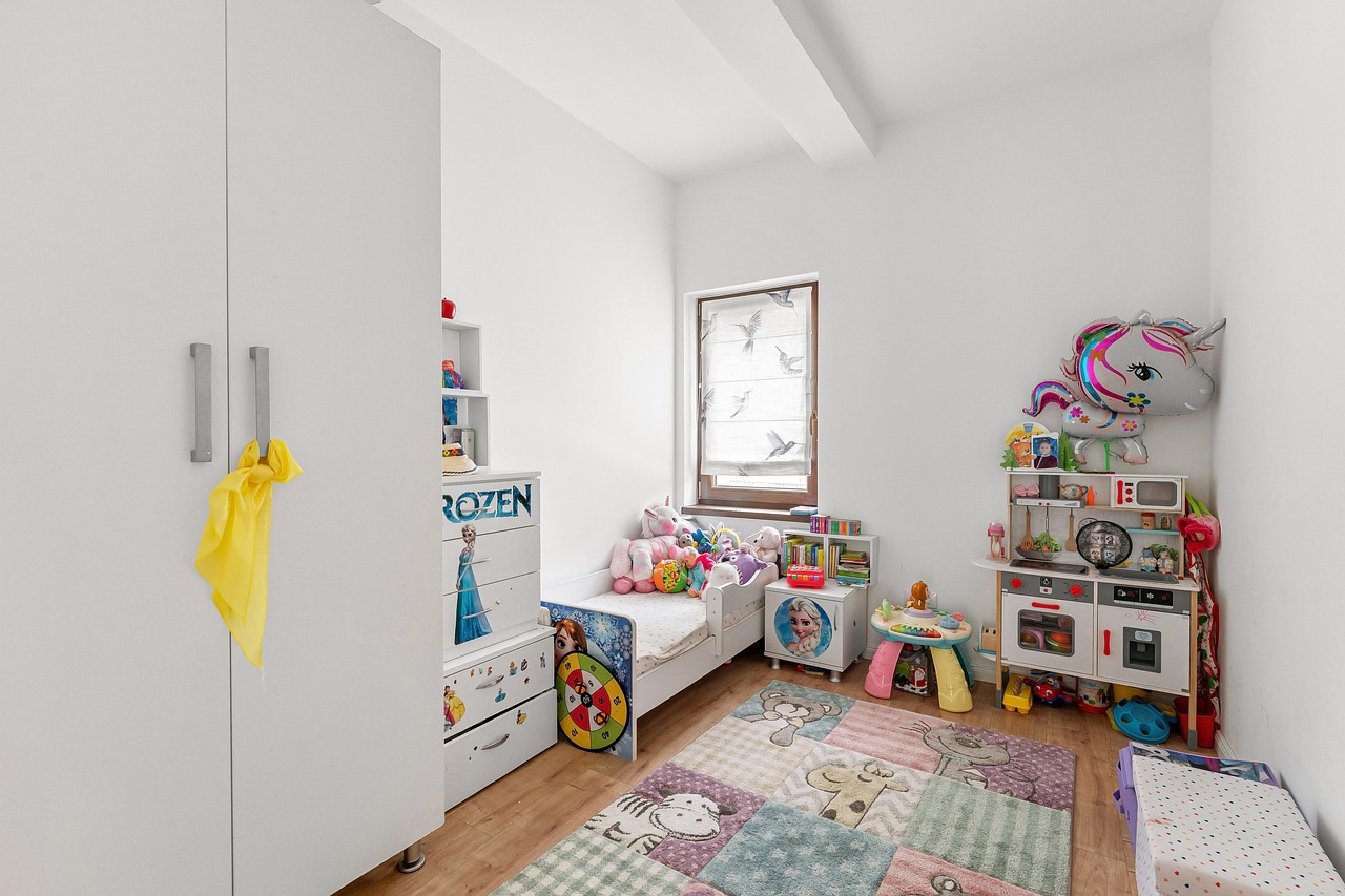 quarto, cama, interior, quarto infantil, filho, infância, casa, construção, projeto, arquitetura, moderno, luxo, imóveis, almofada, tapete