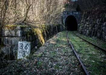 Pesquisadores encontram túneis metros escondidos