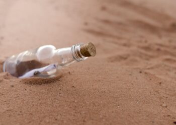 Mensagem esquecida reaparece deserto egípcio