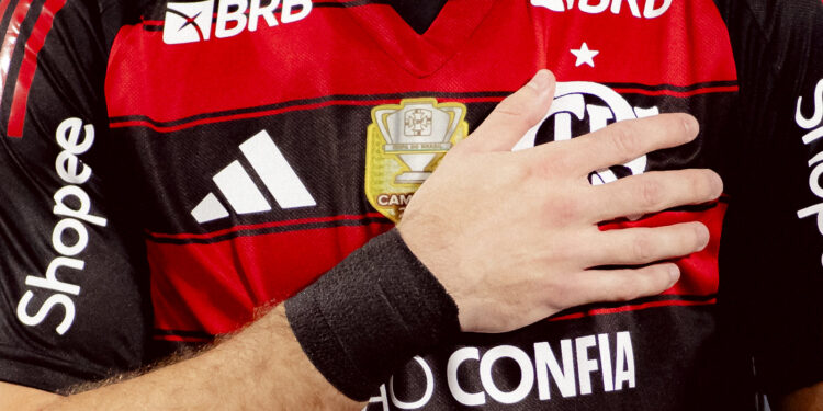 Titular do Flamengo é intimado e pode acabar atrás das grades