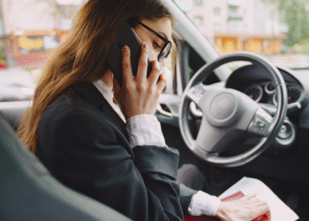 Dirigir carro acima de 110km/h em qualquer lugar agora vai render multa gravíssima