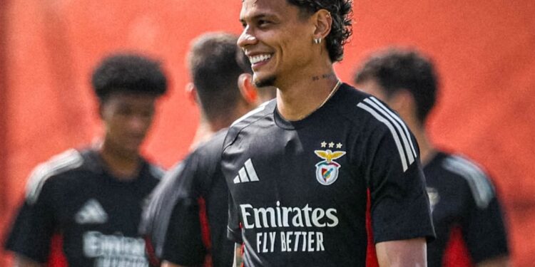 Richard Ríos autoriza negociação e colombiano vai jogar pelo Flamengo