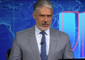 William Bonner ganha um carro zero KM por dia na Globo; entenda