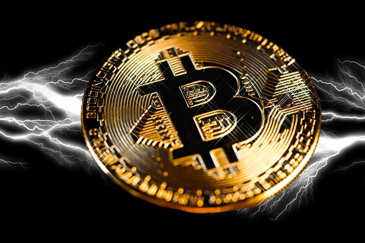 Qual a melhor época do ano para comprar bitcoins e quadruplicar seu  dinheiro?