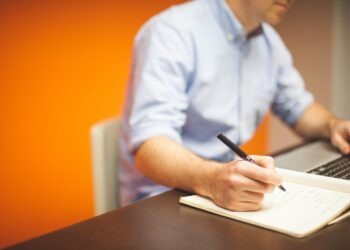 Forte candidato à presidência de 2026 desiste de se candidatar