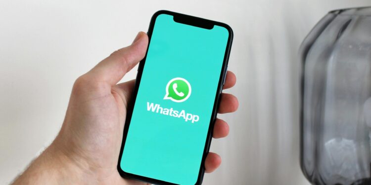 Veja como utilizar o novo recurso de agenda do WhatsApp