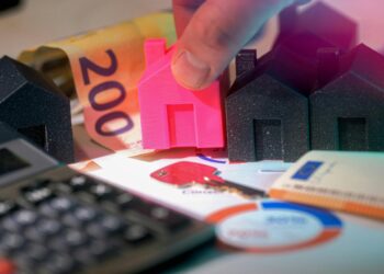 10 concursos em andamento garantem salários de até R$ 23.449,72 no Brasil