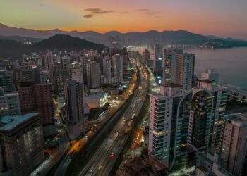 Quase 300 mil brasileiros vão receber pagamento do RPV; conheça o benefício