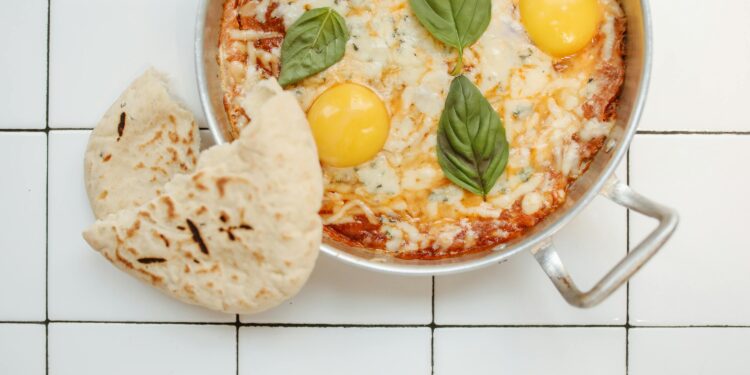 Esqueça o frango e o ovo: conheça a proteína mais econômica do mercado para a dieta