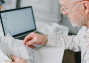 Homem de 75 anos abandona esposa por nova “companheira” artificial