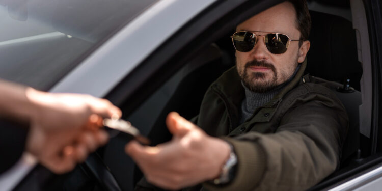 Hábito comum no estacionamento do shopping pode te fazer perder o carro e tomar multa de 7 pontos na CNH