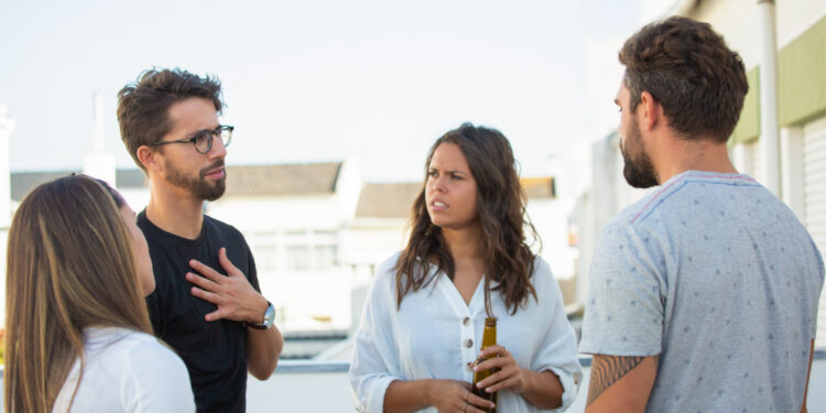 Quais são as frases que as pessoas mal-educadas usam, segundo a psicologia