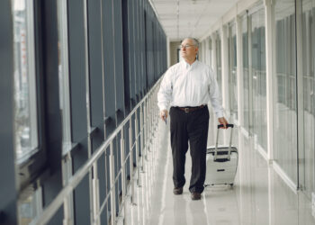 Nova regra obriga passageiros acima do peso a pagarem o dobro para voar de avião