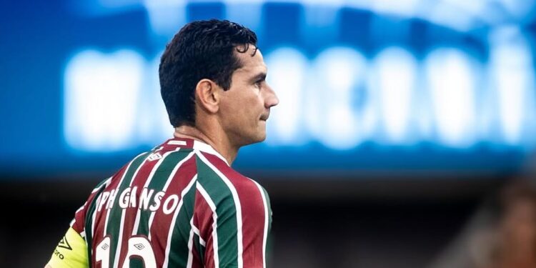 Ganso se revolta e pede a expulsão de Neymar do Campeonato Brasileiro